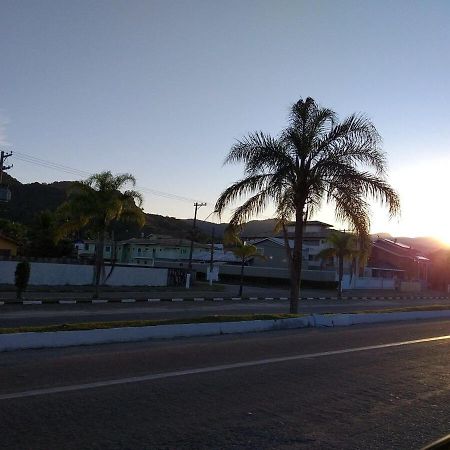 Ferienwohnung Apartamento Com Piscina Churrasqueira Em Ubatuba Exterior foto